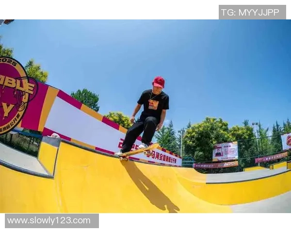 深圳极限运动队在滑板精英赛中以59分稳居积分榜首位